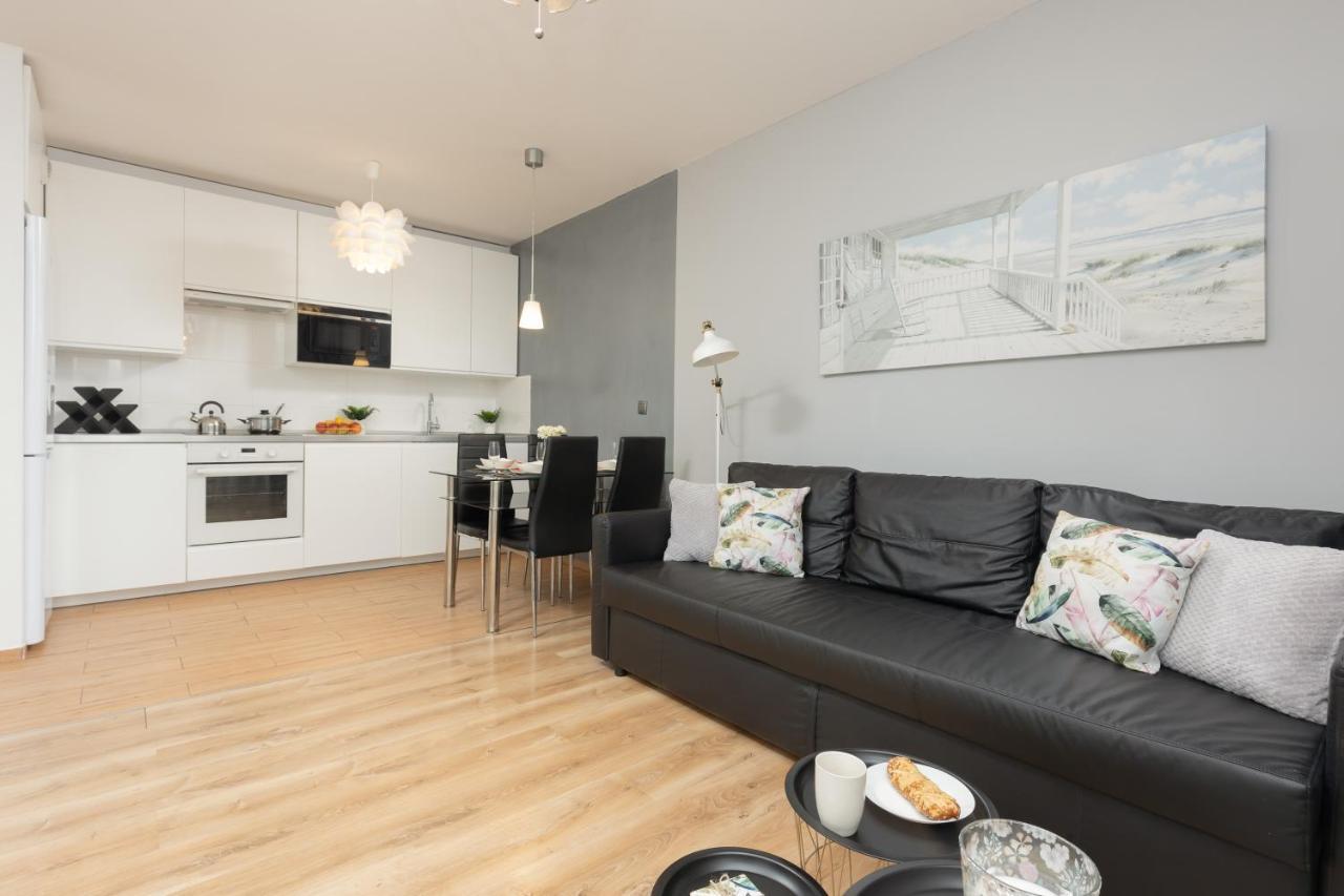 Wawrzyszewska By Renters Apartamento
