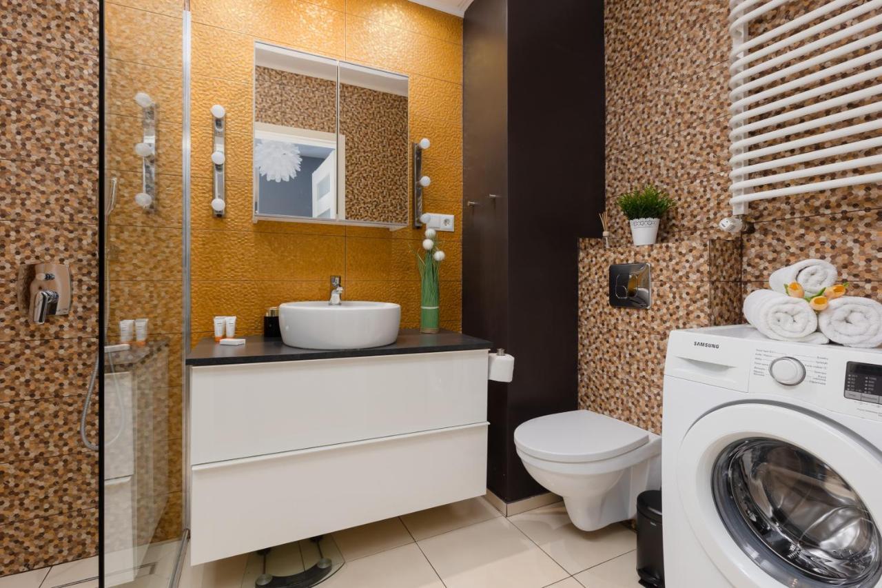 Wawrzyszewska By Renters Apartamento *