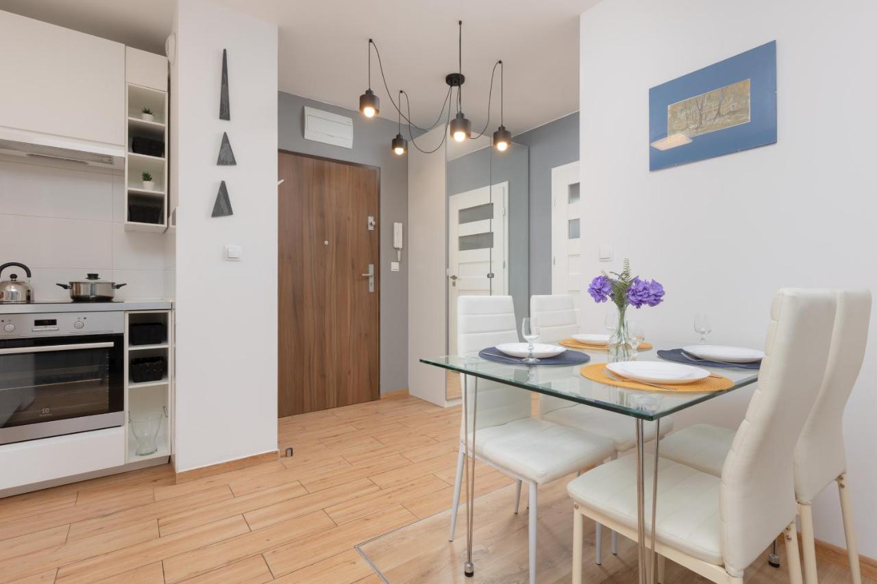 Wawrzyszewska By Renters Apartamento